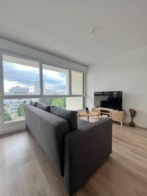 Superbe Appartement Neuf Dans Residence Familiale Aux Portes De Paris Avec Parking Ivry-sur-Seine Ngoại thất bức ảnh