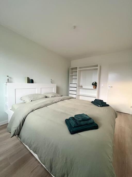 Superbe Appartement Neuf Dans Residence Familiale Aux Portes De Paris Avec Parking Ivry-sur-Seine Ngoại thất bức ảnh