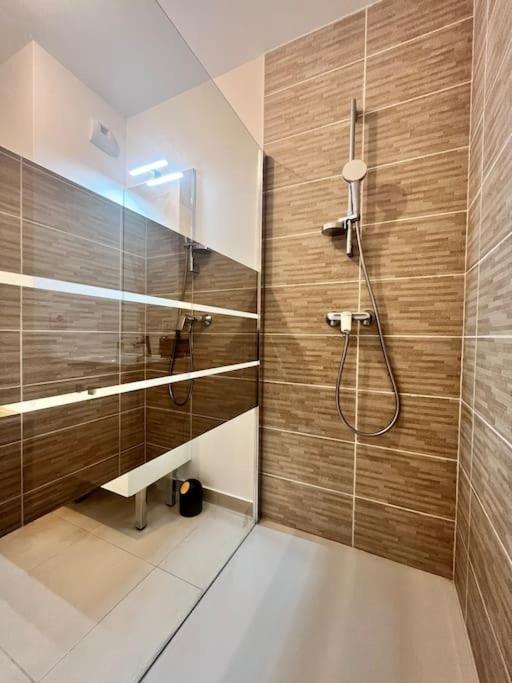 Superbe Appartement Neuf Dans Residence Familiale Aux Portes De Paris Avec Parking Ivry-sur-Seine Ngoại thất bức ảnh